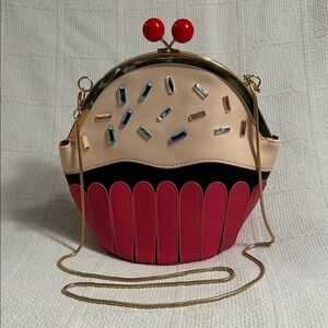 Cupcake Design Pink and Black Women's Bag NWOT